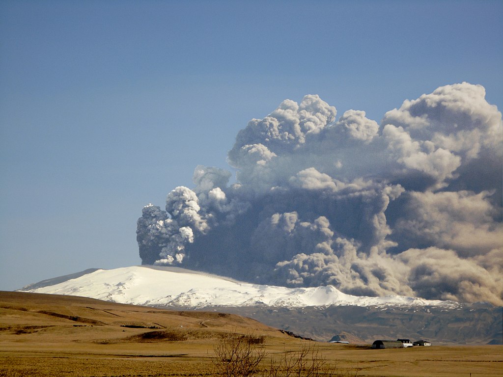 Eruption at Eyjafjallajökull April 17, 2010.