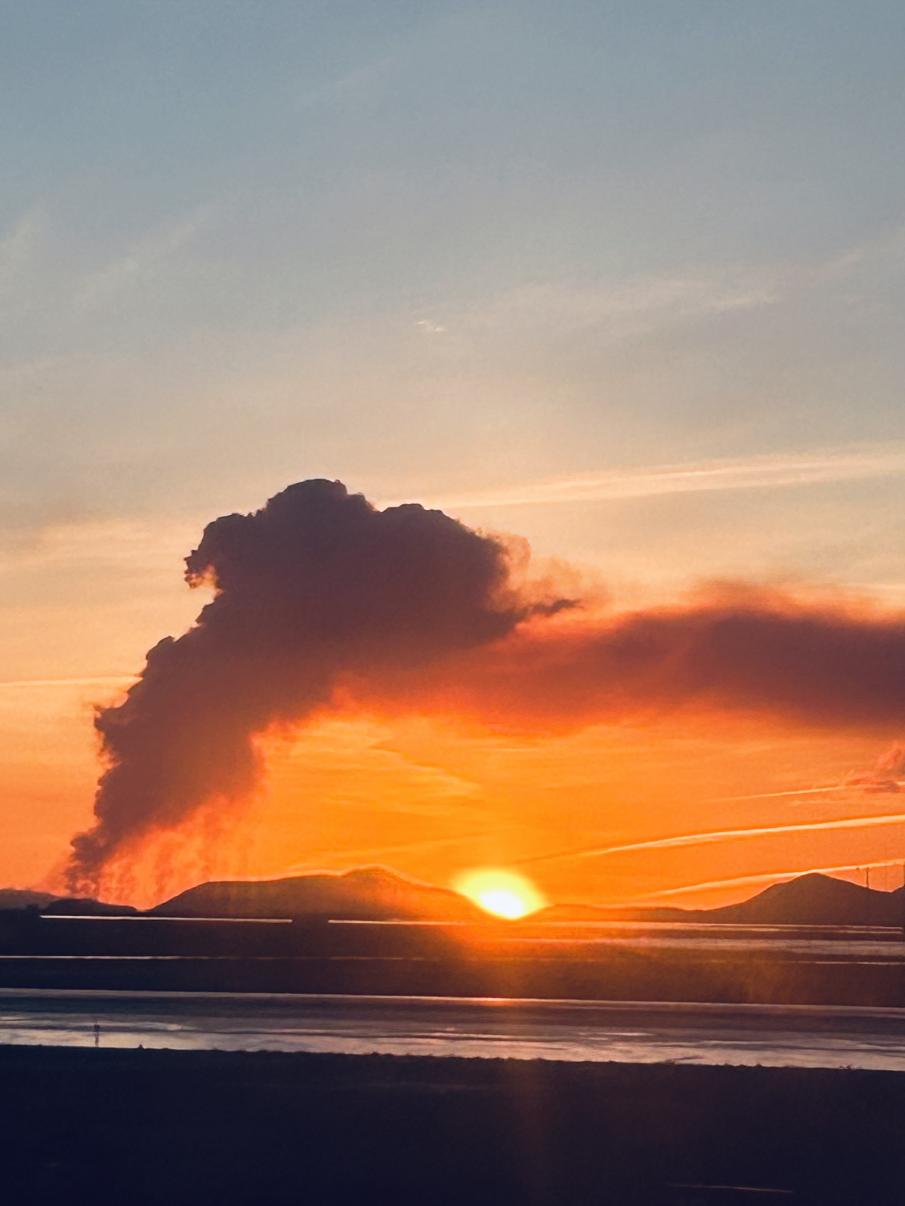 Volcanic ash plume over Iceland, Jan 24